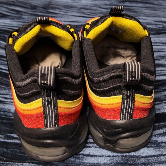 Nike, Mens Size 9, Black/Orange/Red and white - Picture 4 of 6